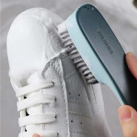 New nwt shoe brush great for a delicate item like shoes or clothes to spot clean - Picture 1 of 5